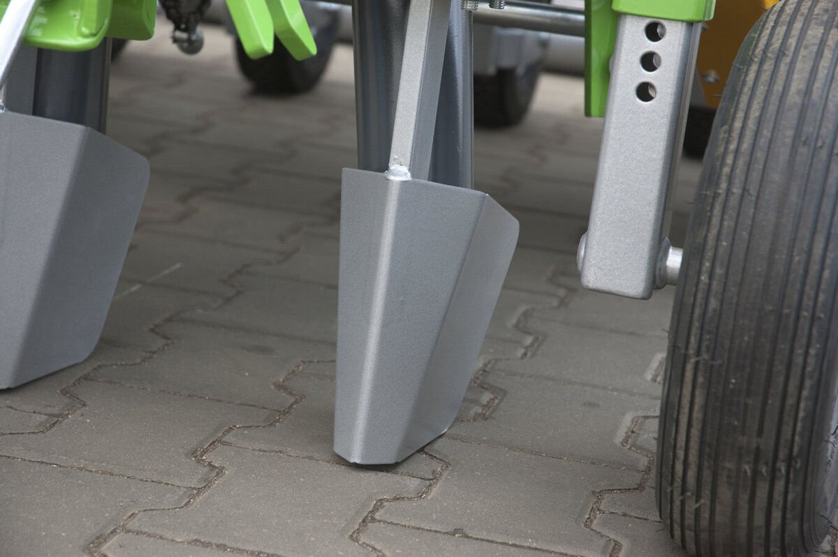 Pflanzmaschine Türe ait BOMET Zwiebel, Knoblauch Pflanzmaschine / Onion, garlic planter, Neumaschine içinde Michałowo (resim 8)