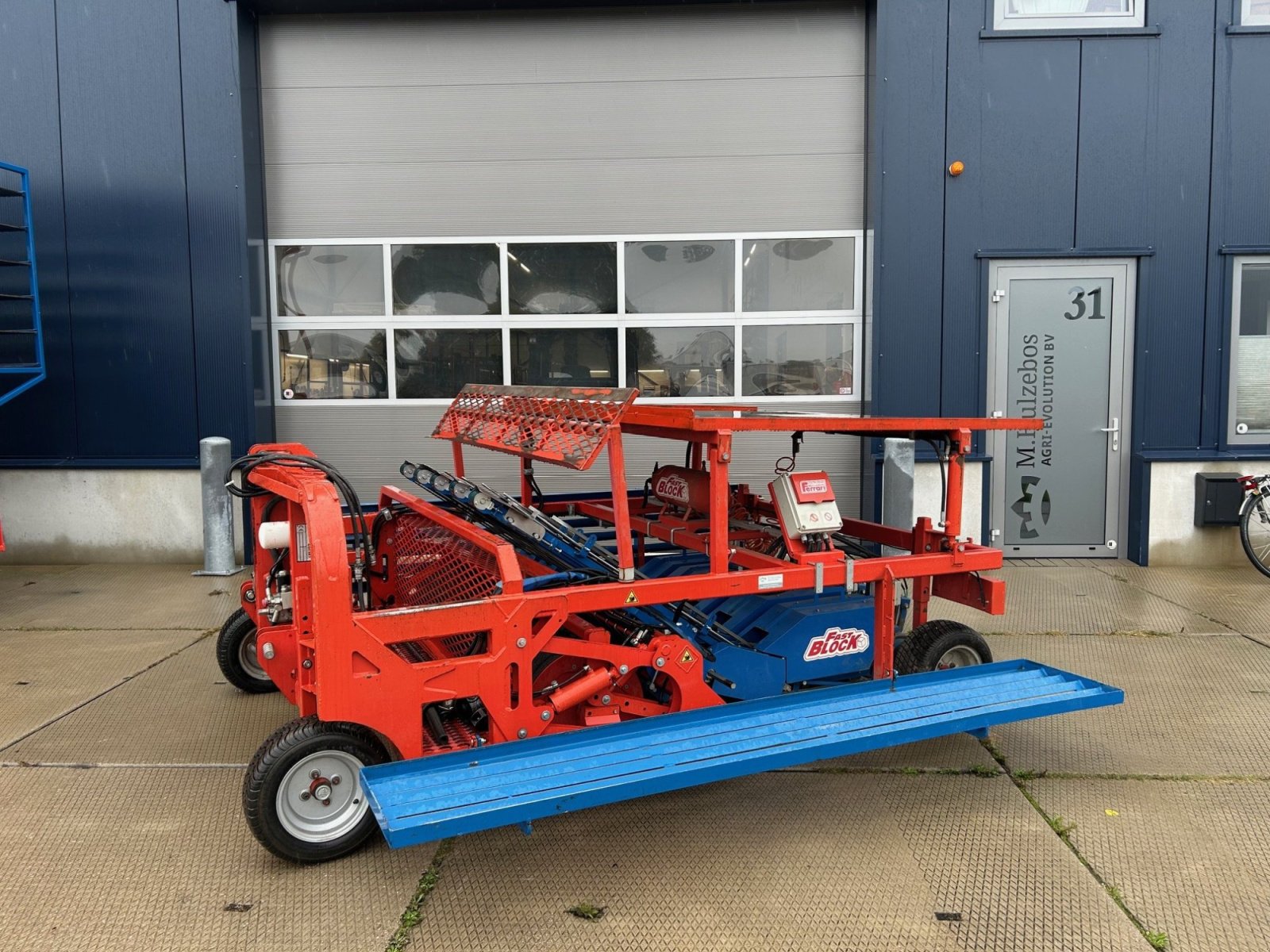 Pflanzmaschine типа Ferrari Growtech Fastblock, Gebrauchtmaschine в Andijk (Фотография 1)