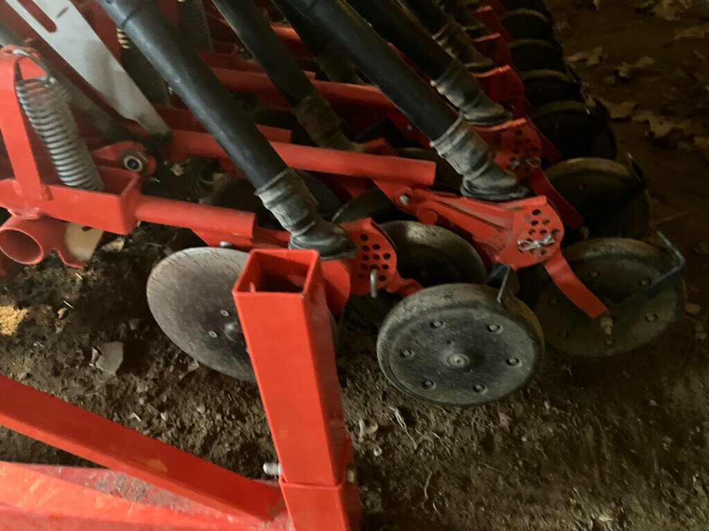 Pflanzmaschine tip Kuhn SEMOIR SITERRA, Gebrauchtmaschine in SAINT ANDIOL (Poză 11)