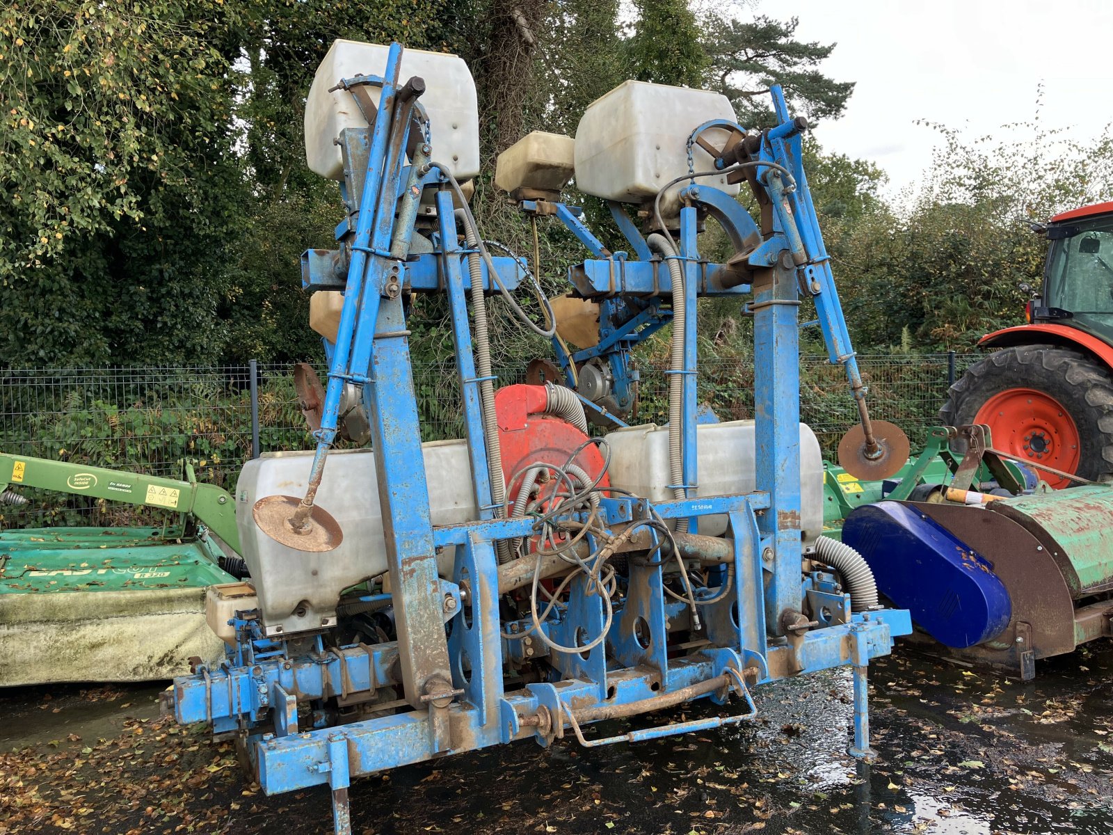 Pflanzmaschine типа Monosem SEMOIR PNU 6 RGS, Gebrauchtmaschine в PLOUIGNEAU (Фотография 2)