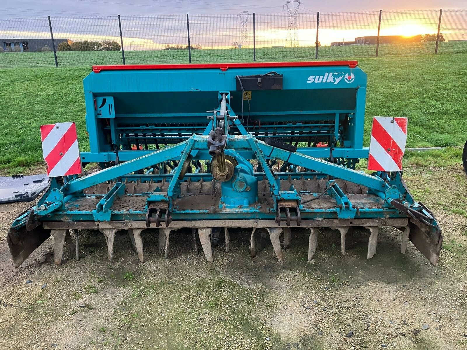 Pflanzmaschine Türe ait Sulky COMBINE SULKY CULTILINE HR300, Gebrauchtmaschine içinde Bourg-Blanc (resim 2)