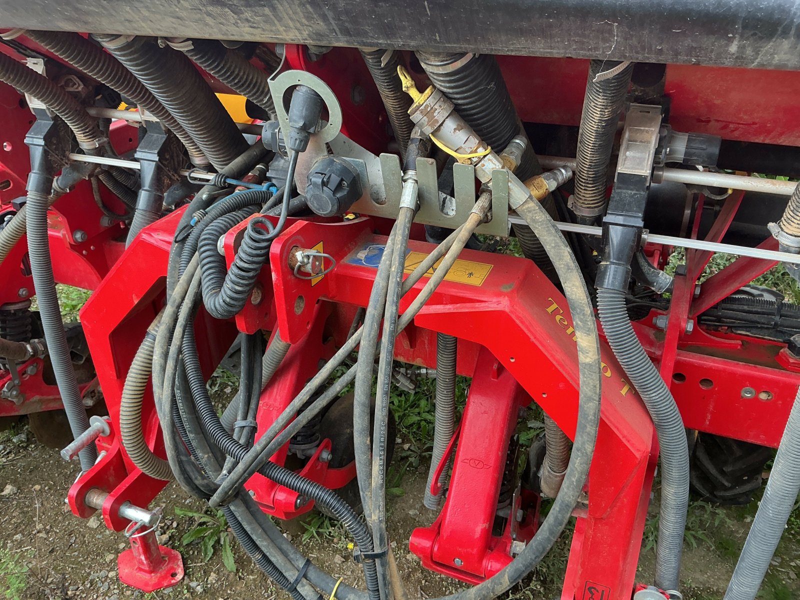 Pflanzmaschine Türe ait Väderstad SEMOIR TEMPO TPT6, Gebrauchtmaschine içinde ST CLEMENT DE LA PLACE (resim 4)