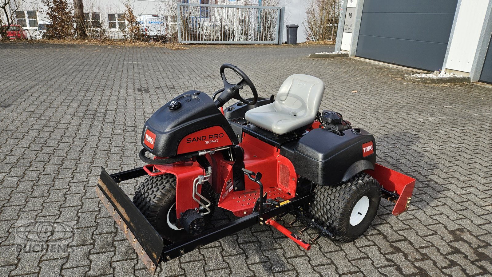 Pflegefahrzeug & Pflegegerät des Typs Toro Sand Pro 3040, Gebrauchtmaschine in Olpe (Bild 2)