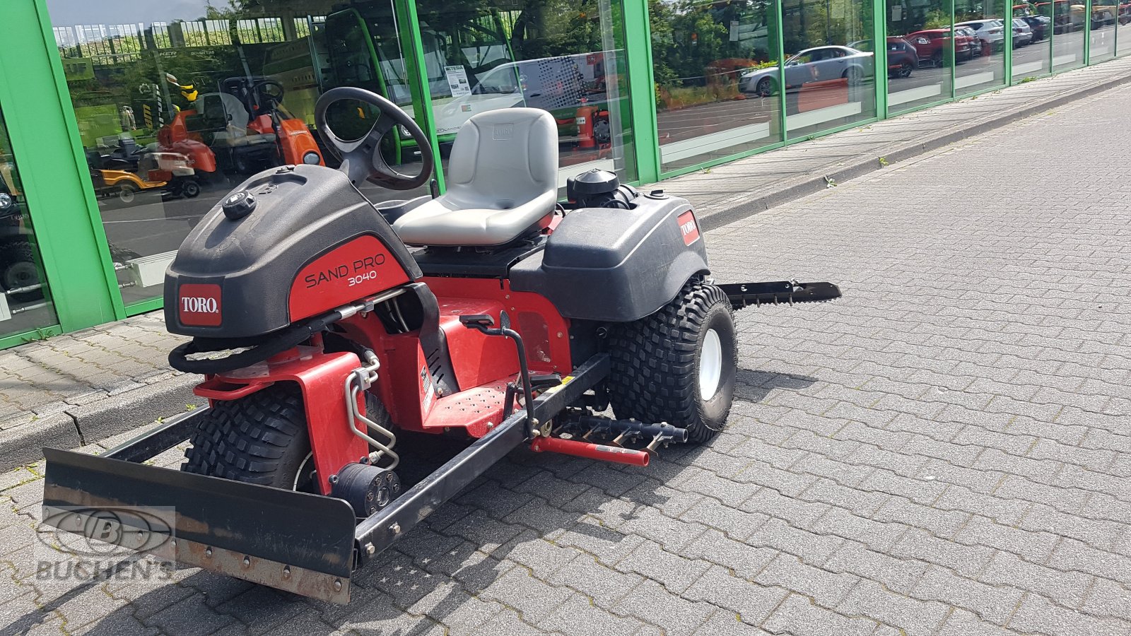 Pflegefahrzeug & Pflegegerät des Typs Toro Sand Pro 3040, Gebrauchtmaschine in Olpe (Bild 1)
