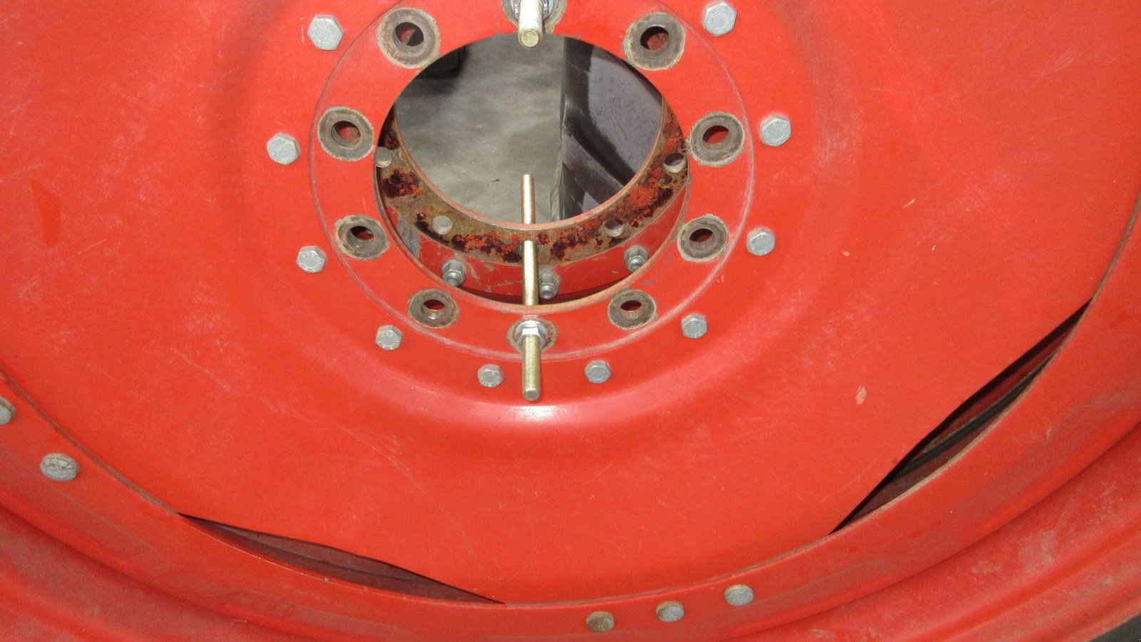 Pflegerad des Typs Alliance 300/95R52 + 12,4 R 36, Gebrauchtmaschine in Vildbjerg (Bild 4)