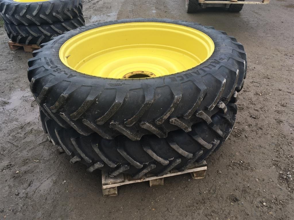 Pflegerad des Typs Alliance 320/85 R32 + 340/85 R48 Til JD 6920, Gebrauchtmaschine in Bjerringbro (Bild 2)