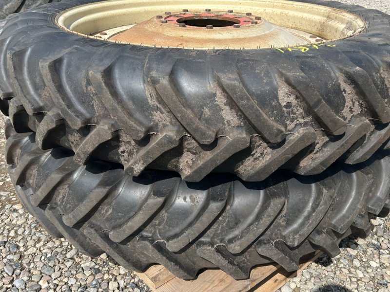 Pflegerad Türe ait Alliance 340/85R48 + 270/95R36 - stilbare fælge 8+10 huls, Gebrauchtmaschine içinde Rødekro (resim 1)