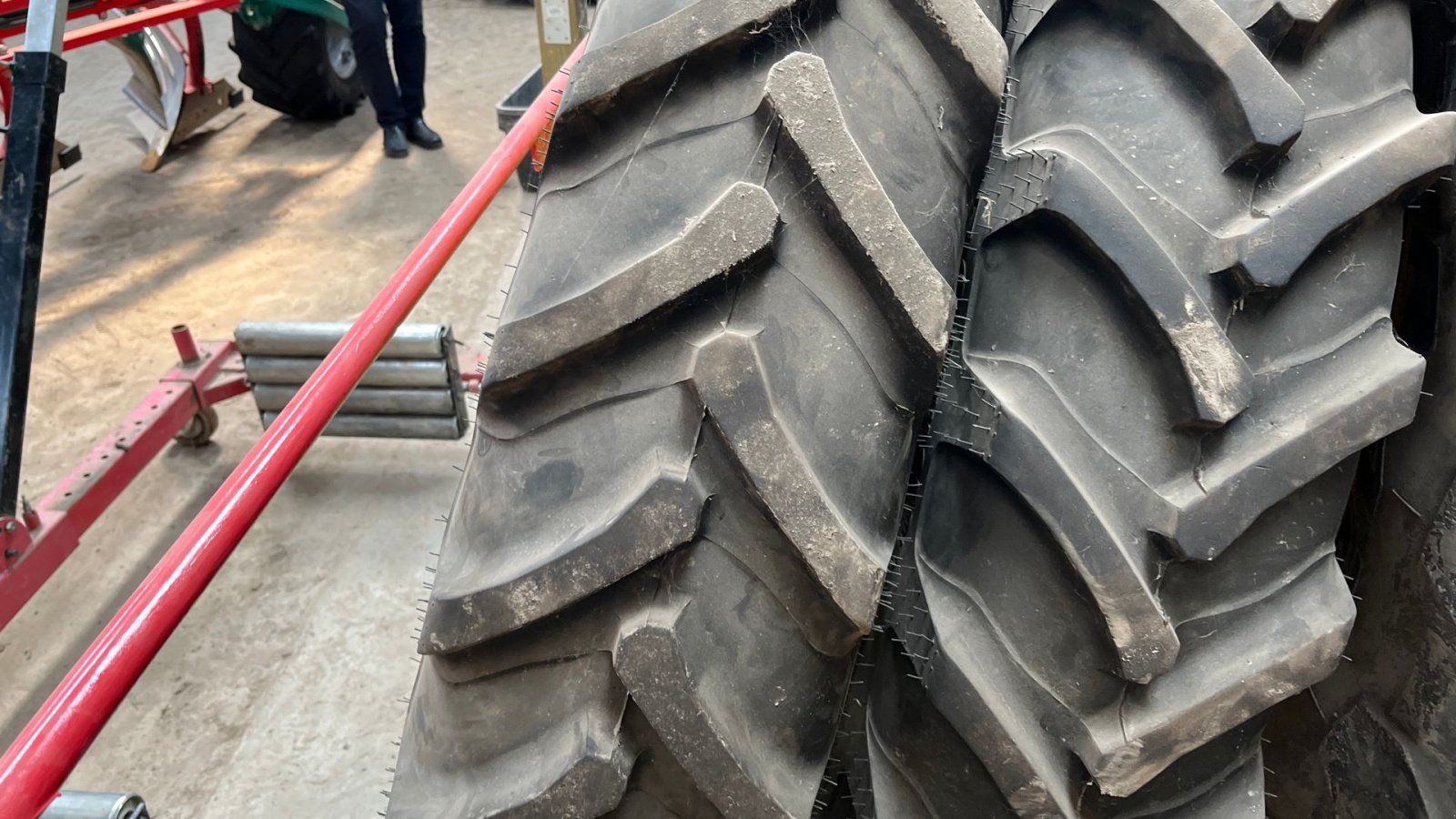 Pflegerad des Typs Alliance Row Crop  300/95R46, Gebrauchtmaschine in Borre (Bild 5)