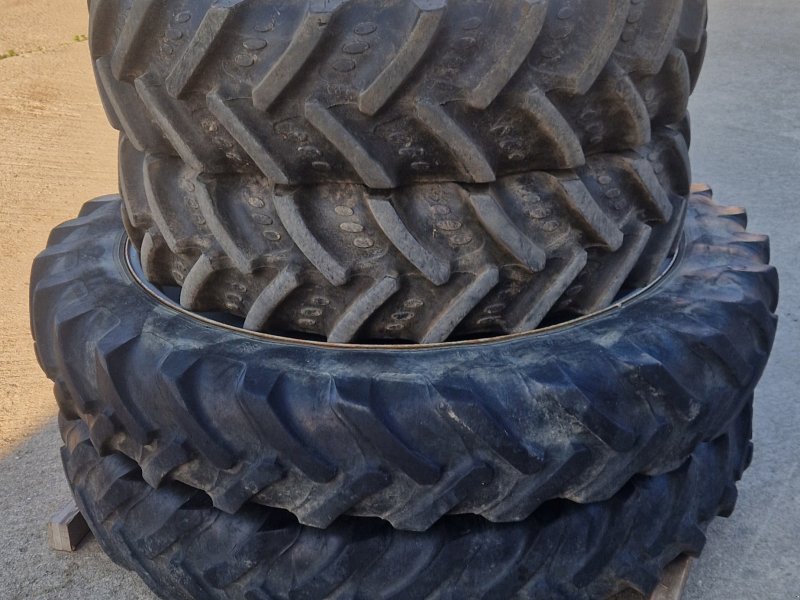 Pflegerad du type BKT 280/85R28 270/95R44 Pflegeräder komopletter Satz IHC, Gebrauchtmaschine en Palling (Photo 1)