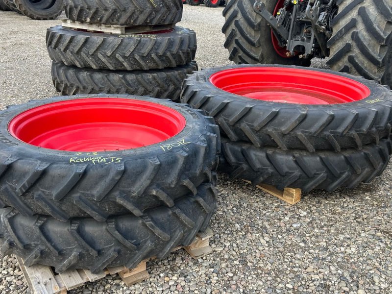 Pflegerad du type BKT 300/95R52 + 270/95R38 - uds. nav bag 10+10 - kan kører over 2/3 rækker majs, Gebrauchtmaschine en Rødekro (Photo 1)