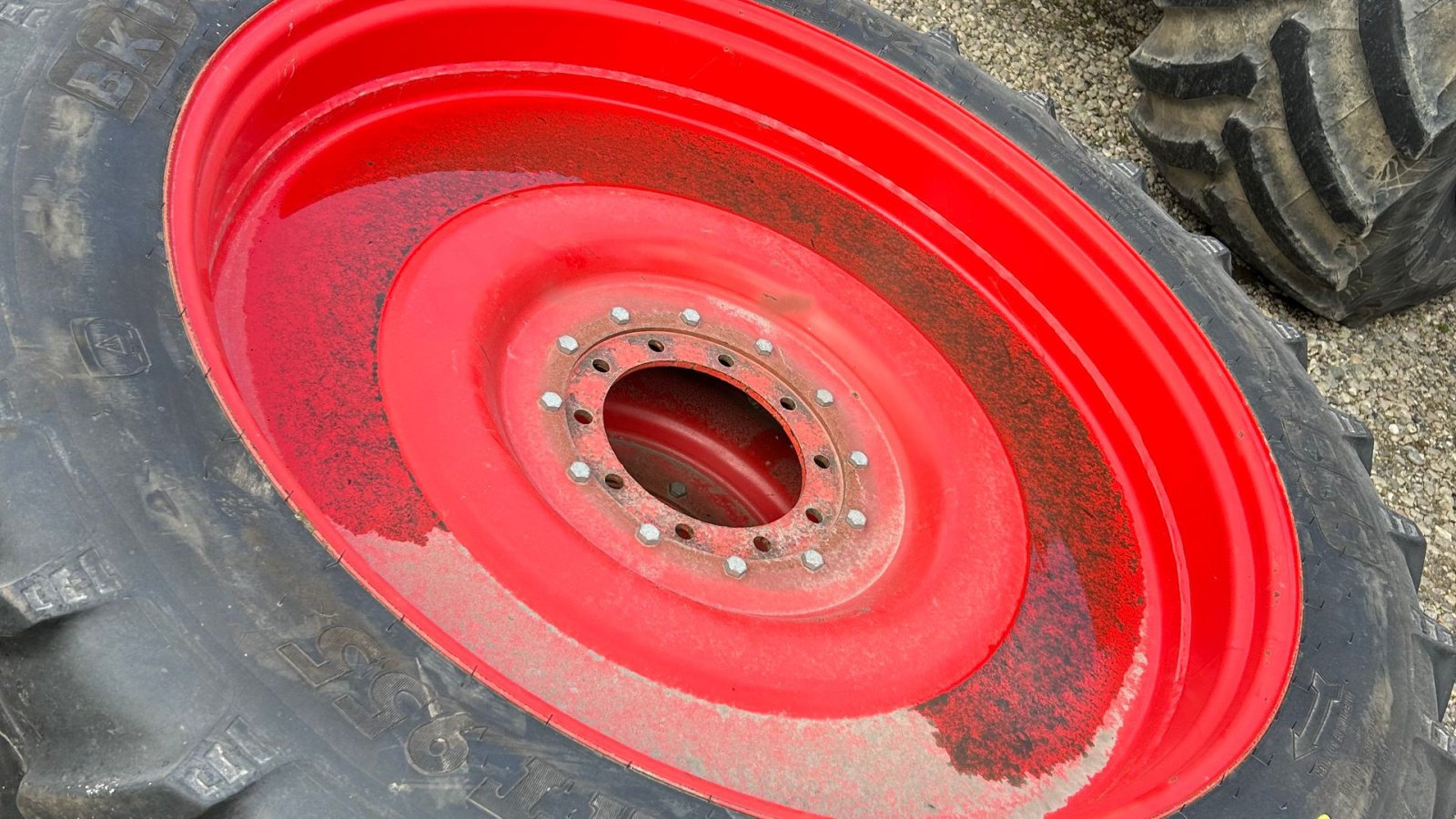 Pflegerad des Typs BKT 300/95R52 + 270/95R38 - uds. nav bag 10+10 - kan kører over 2/3 rækker majs, Gebrauchtmaschine in Rødekro (Bild 7)