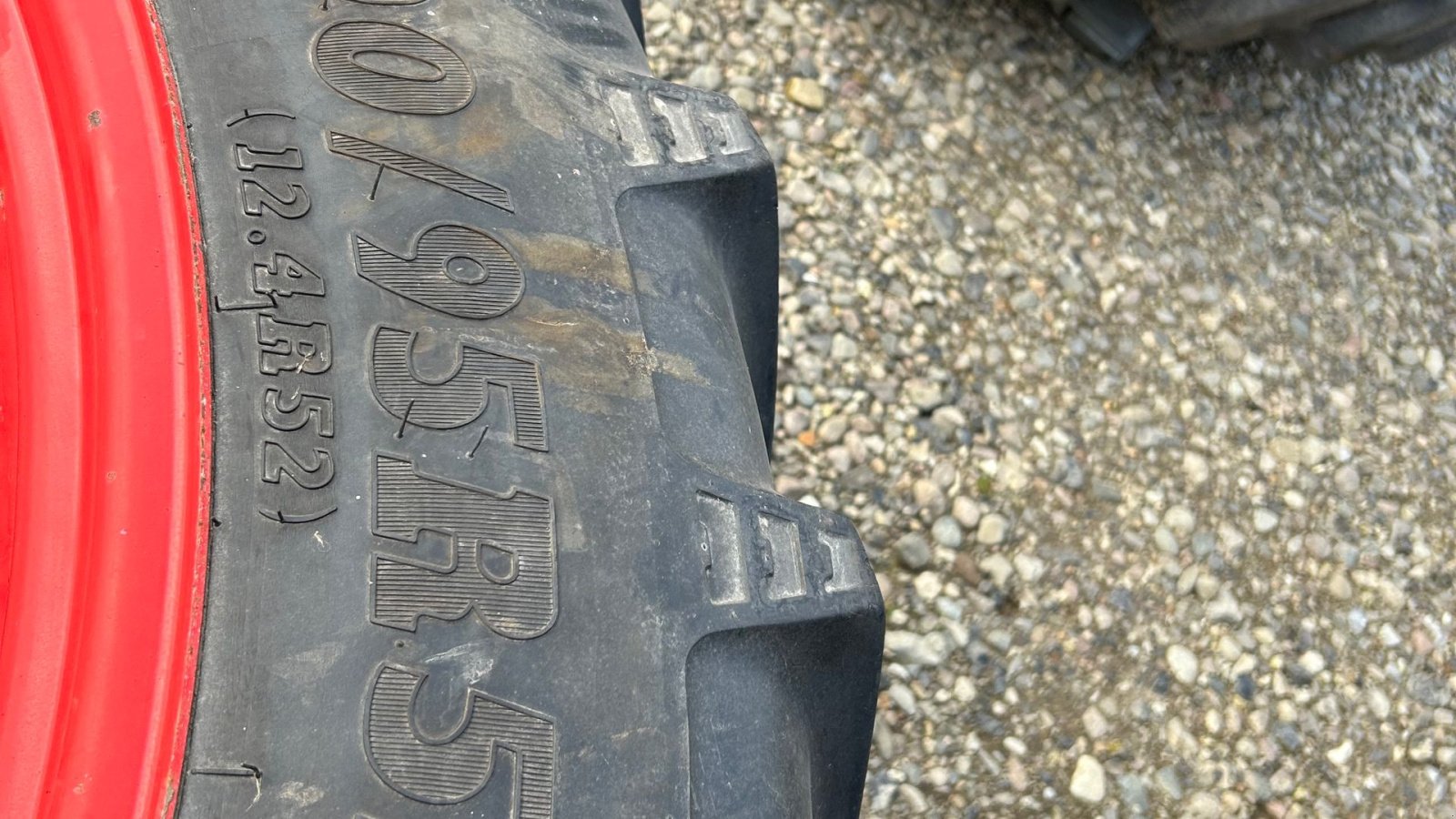 Pflegerad des Typs BKT 300/95R52 + 270/95R38 - uds. nav bag 10+10 - kan kører over 2/3 rækker majs, Gebrauchtmaschine in Rødekro (Bild 6)