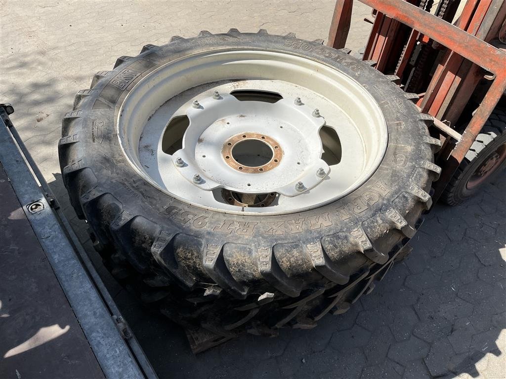 Pflegerad of the type BKT 340/85R48 For 320/90 R32 kompletsæt, Gebrauchtmaschine in Borre (Picture 5)