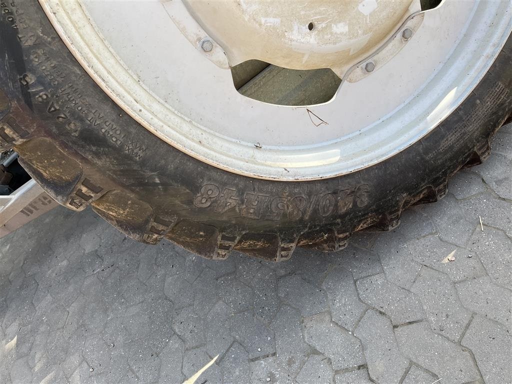 Pflegerad of the type BKT 340/85R48 For 320/90 R32 kompletsæt, Gebrauchtmaschine in Borre (Picture 6)