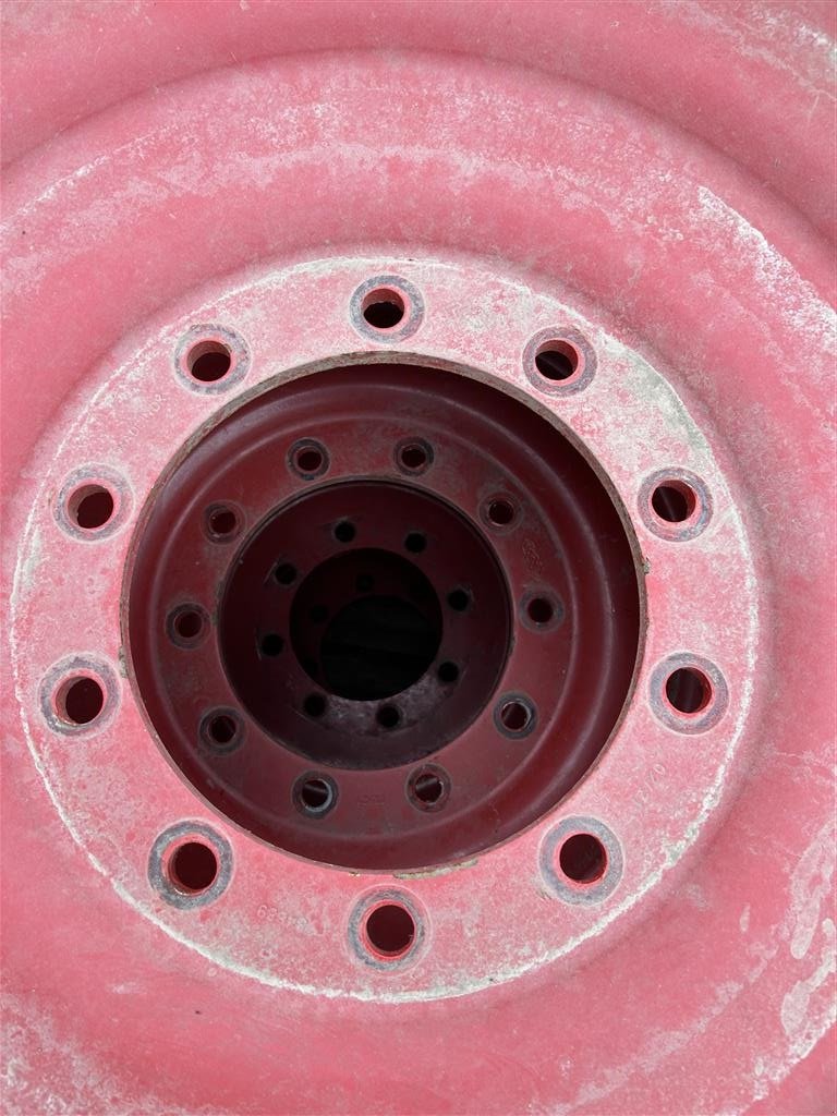 Pflegerad des Typs BKT 380/90R50 + 340/85R36 - faste fælge 2.0m spor Fendt 716/ MF 7716 - 10+8 huls, Gebrauchtmaschine in Rødekro (Bild 4)