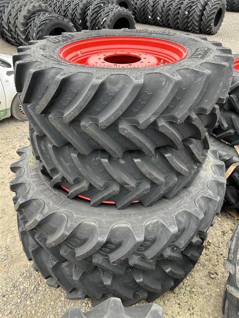 Pflegerad des Typs BKT 480/80R50 + 480/70R34 - stilbare fælge. NYE sæt til øjeblikkelig levering, Gebrauchtmaschine in Rødekro (Bild 1)