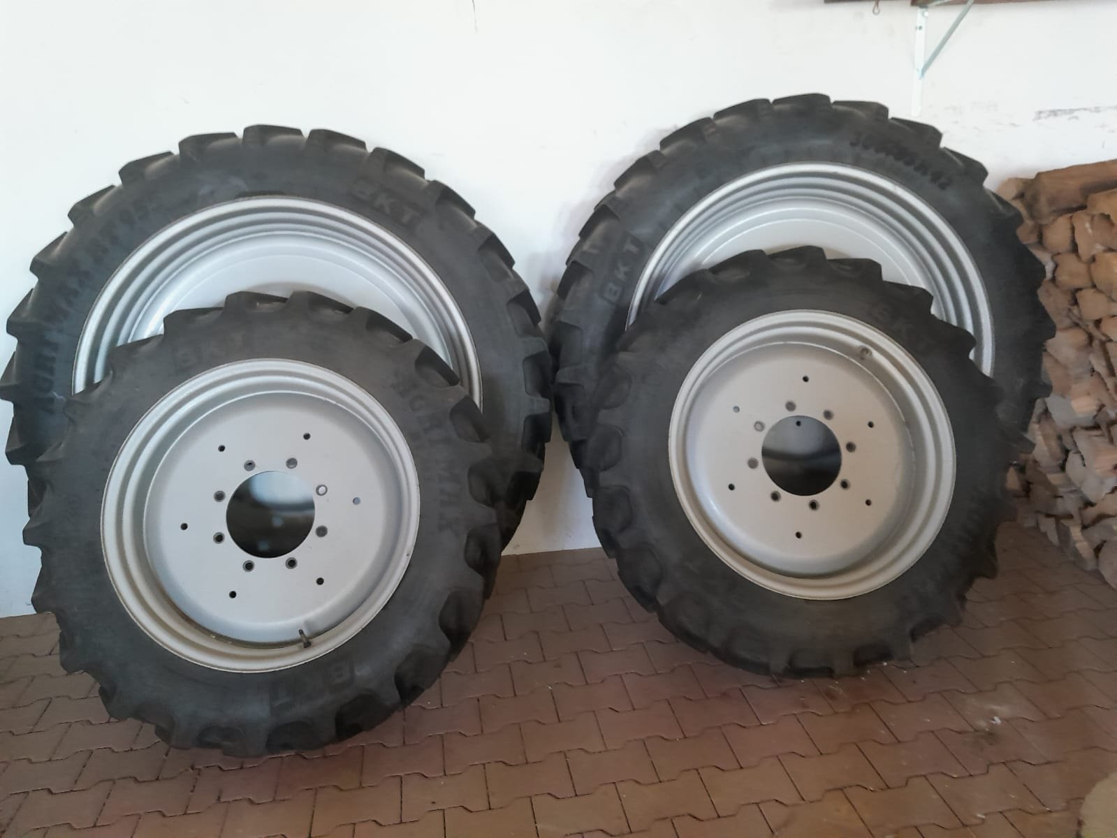 Pflegerad typu BKT Pflegebereifung, Gebrauchtmaschine v Unterpleichfeld (Obrázek 1)