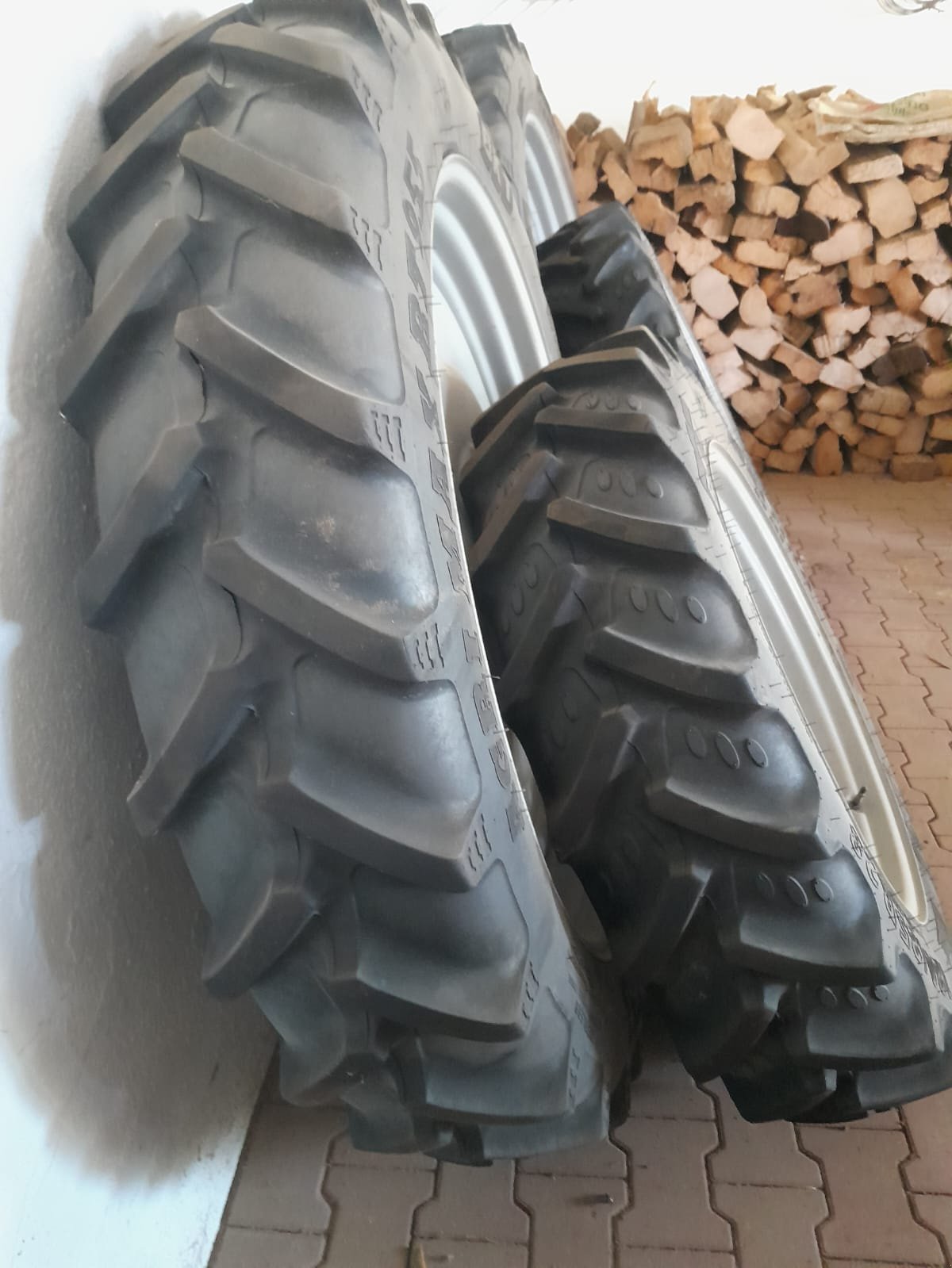 Pflegerad typu BKT Pflegebereifung, Gebrauchtmaschine v Unterpleichfeld (Obrázek 2)