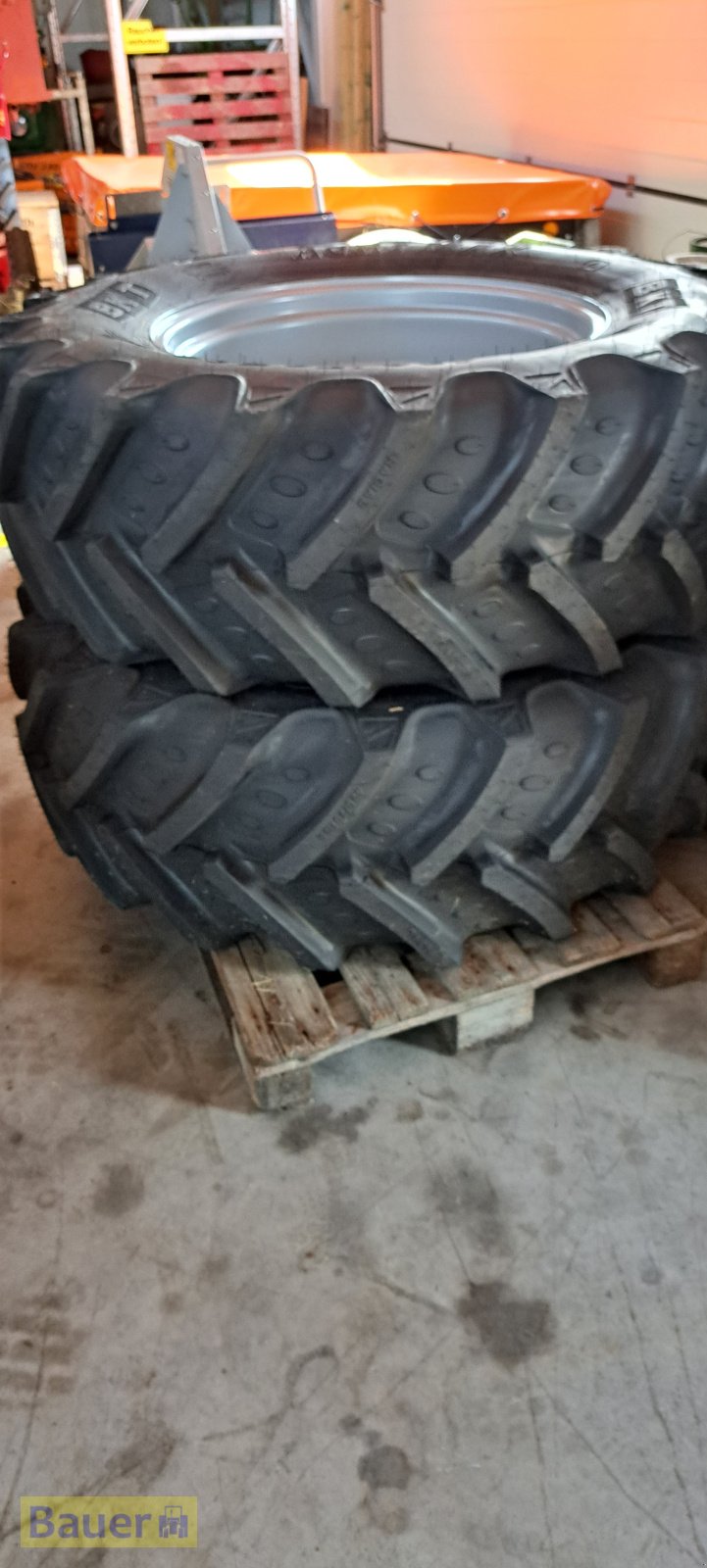 Pflegerad des Typs Case IH 460/70R38 420/70R28, Neumaschine in Kusterdingen (Bild 3)