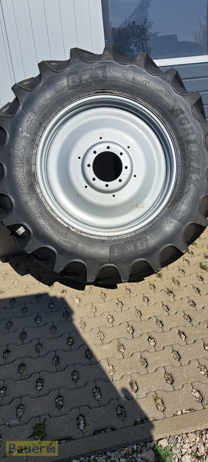 Pflegerad des Typs Case IH 460/70R38 420/70R28, Neumaschine in Kusterdingen (Bild 4)