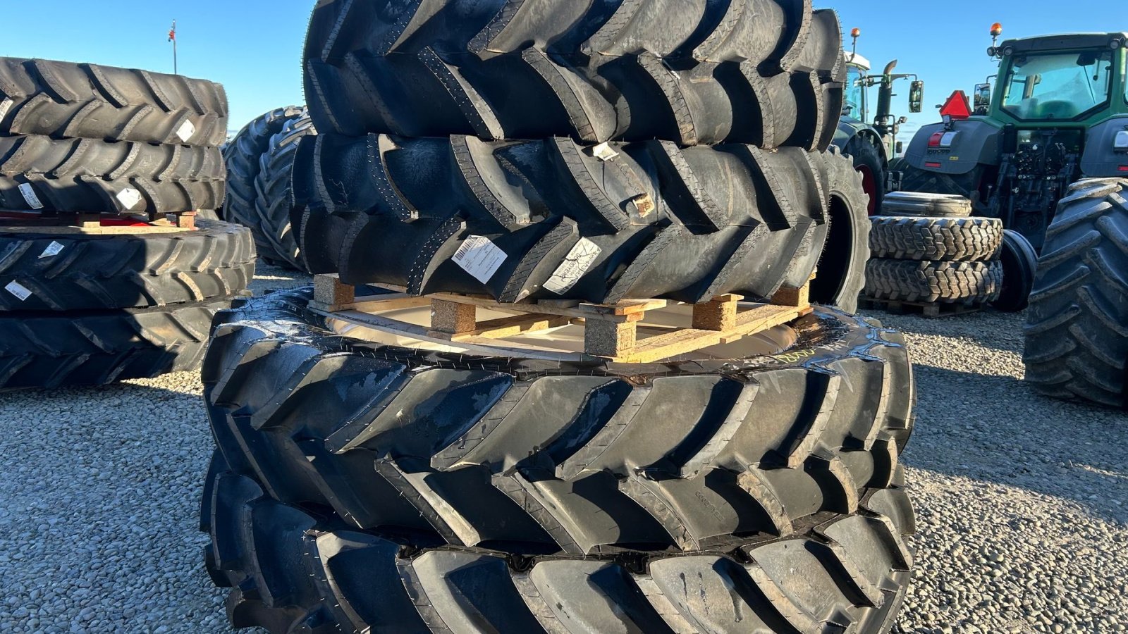 Pflegerad des Typs GoodYear 380/90R54   380/80R38 - spor 2.00m 10 10 huls - NYE DÆK, Gebrauchtmaschine in Rødekro (Bild 1)