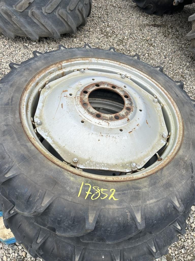 Pflegerad des Typs Kleber 270/95R36 - stilbare fælge 8 huls, Gebrauchtmaschine in Rødekro (Bild 2)