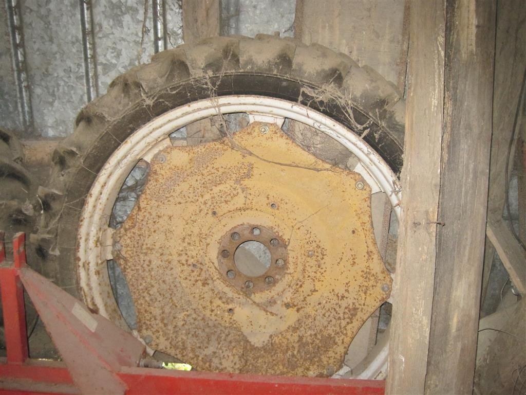 Pflegerad des Typs Michelin 9.5 X 44, Gebrauchtmaschine in Aabenraa (Bild 1)