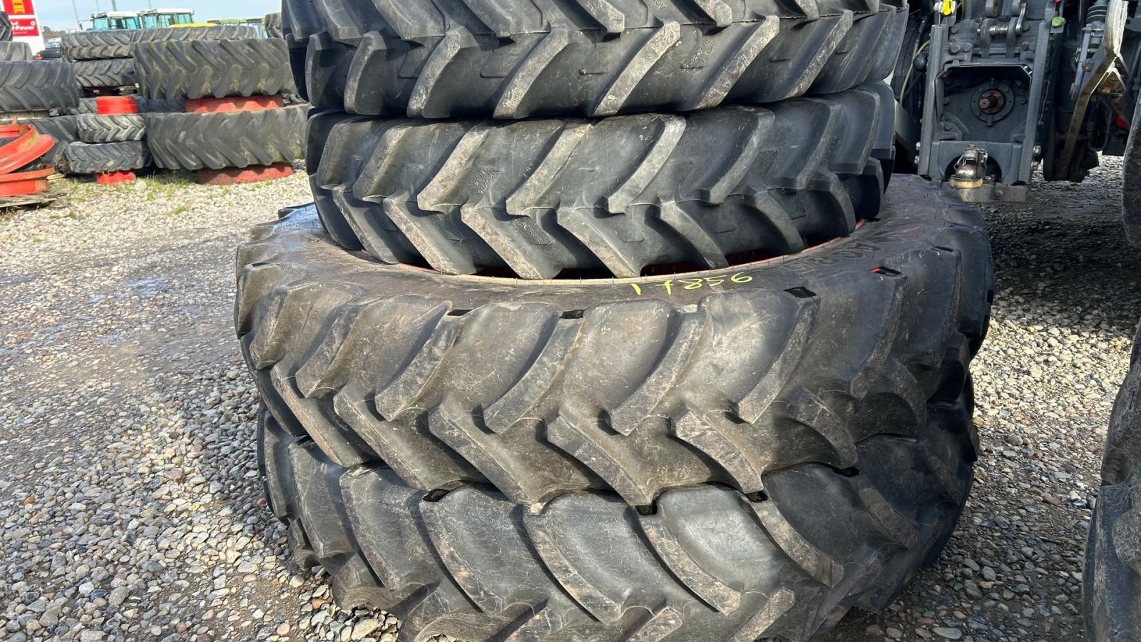 Pflegerad of the type Mitas 340/90R48 + 320/85R34 - stilbare 8+8 huls uds. navplader, Gebrauchtmaschine in Rødekro (Picture 1)