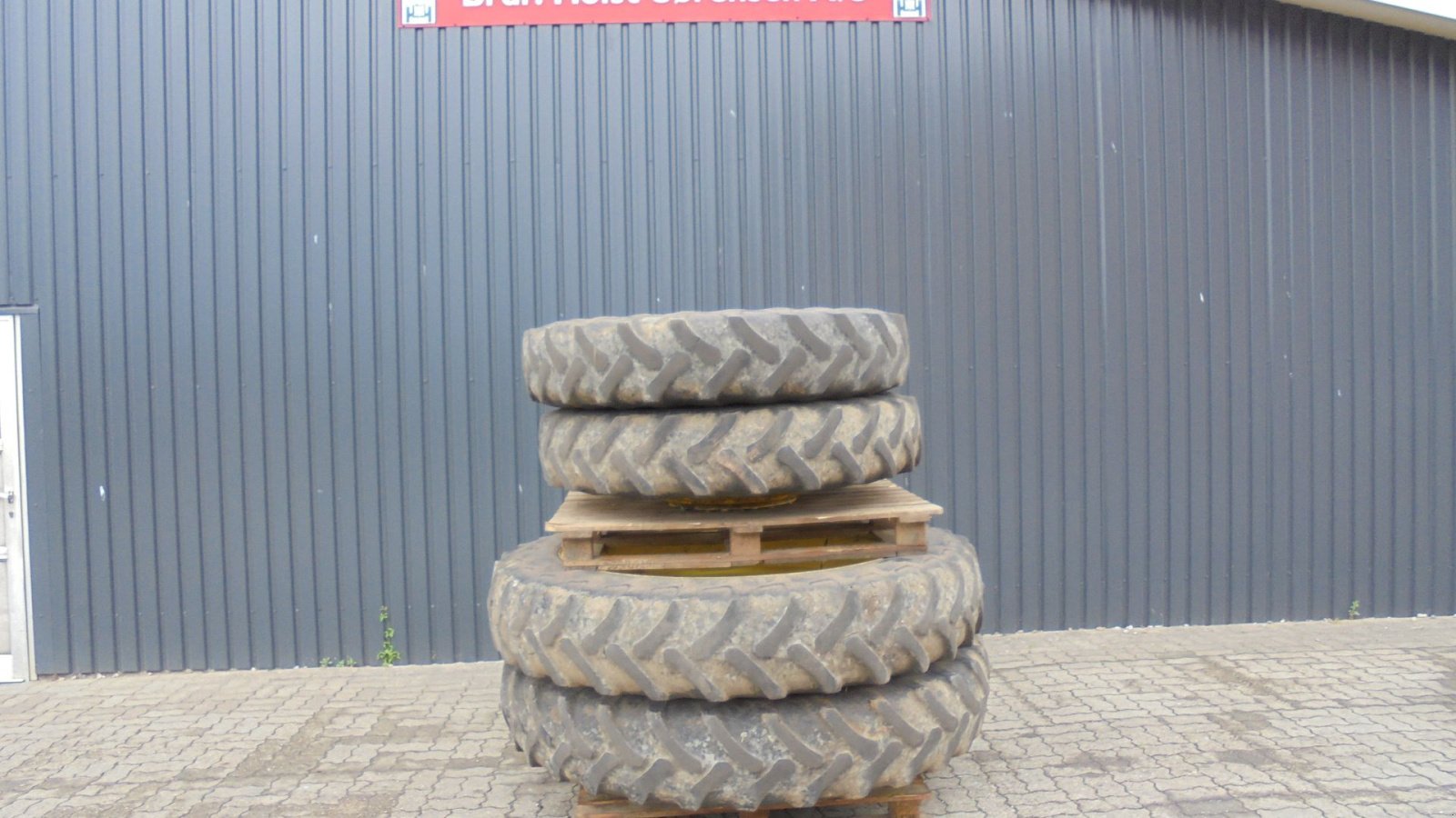 Pflegerad typu Sonstige 11.2-36/13.6-48, Gebrauchtmaschine v Ribe (Obrázek 1)