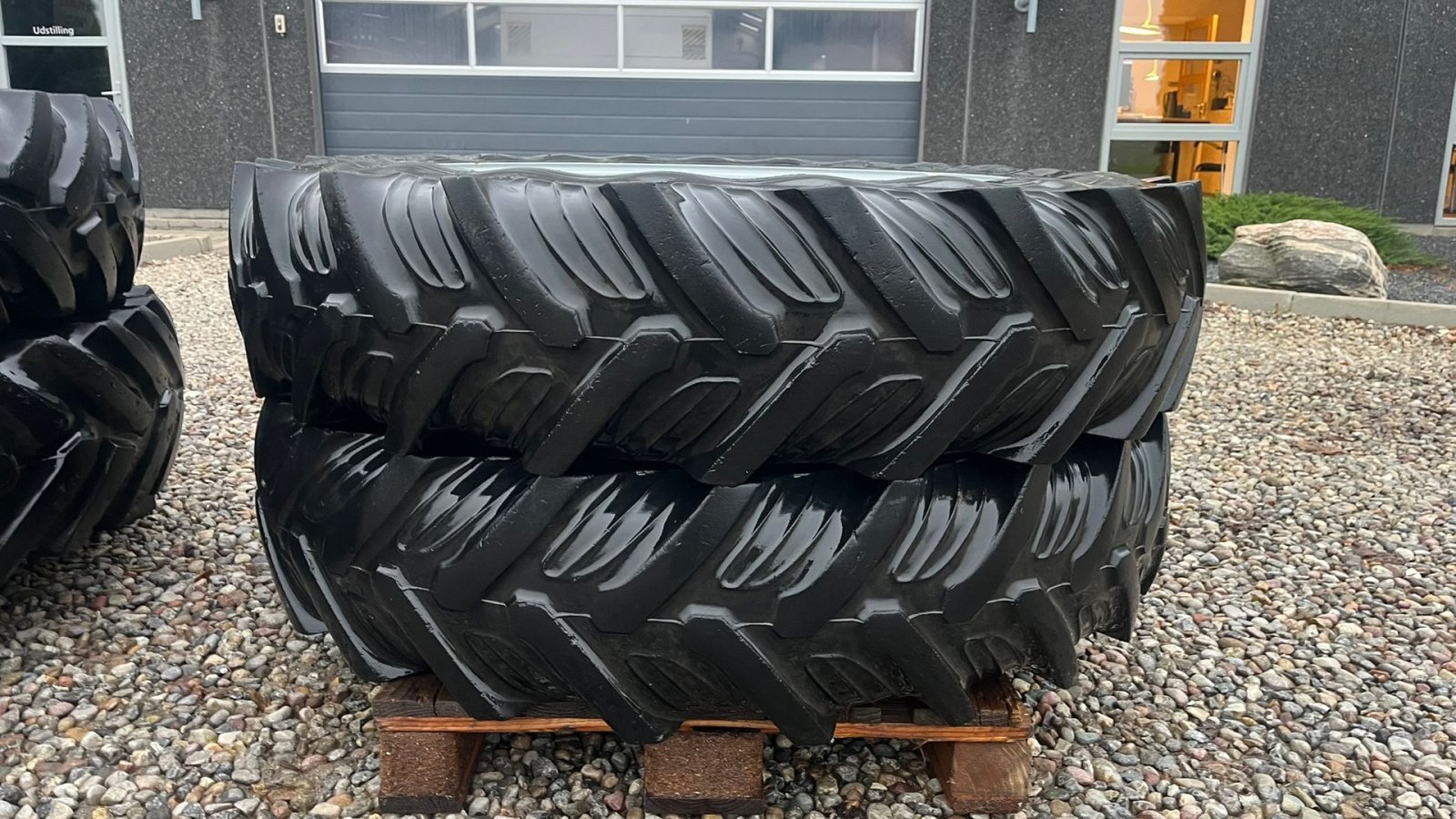 Pflegerad типа Sonstige 14.9R46 og 12,4R36 Komplet sæt, Gebrauchtmaschine в Lintrup (Фотография 7)