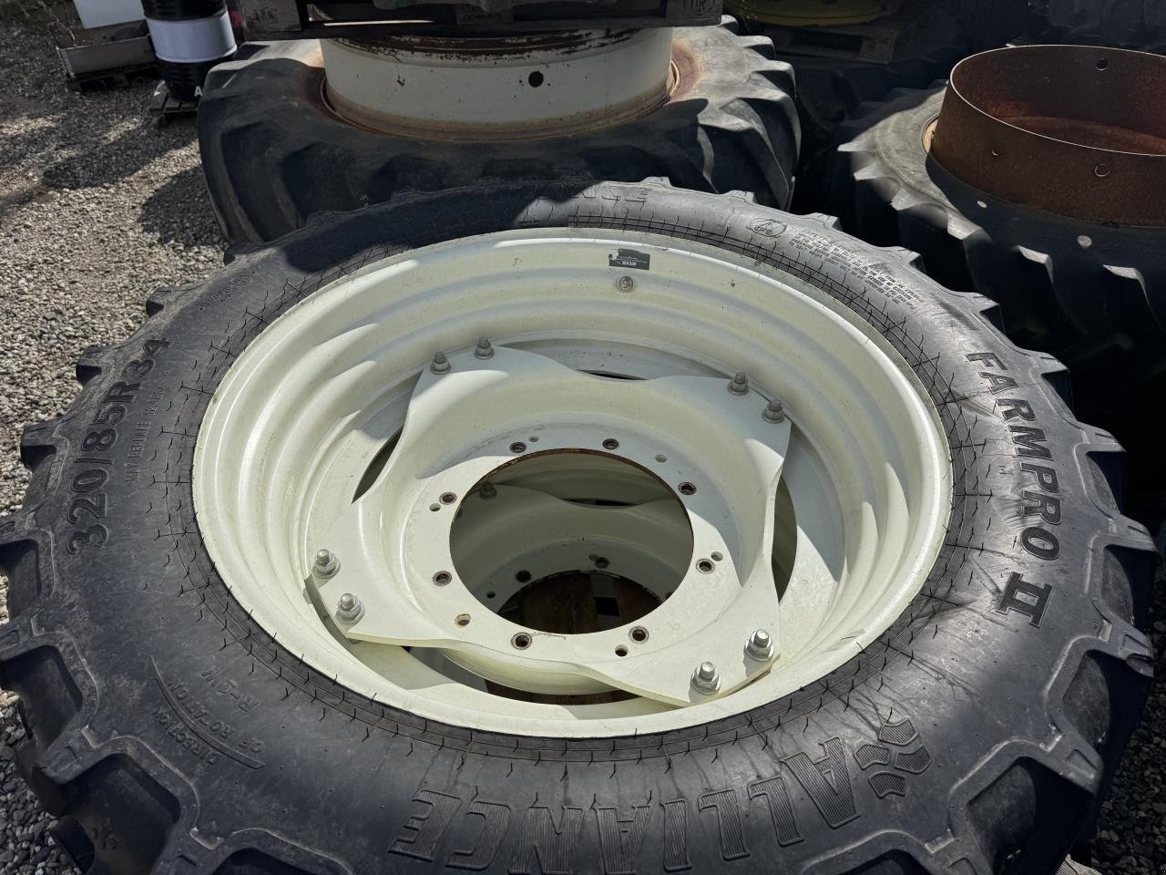 Pflegerad des Typs Sonstige 320/85R34 380/90R46, Gebrauchtmaschine in Hadsten (Bild 2)