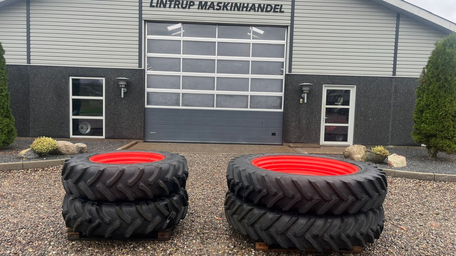 Pflegerad des Typs Sonstige 380/85R34 og 380/90R50 Har siddet på en Claas Axion 800 serier. Næsten nyt sæt fa NDI, Gebrauchtmaschine in Lintrup (Bild 1)
