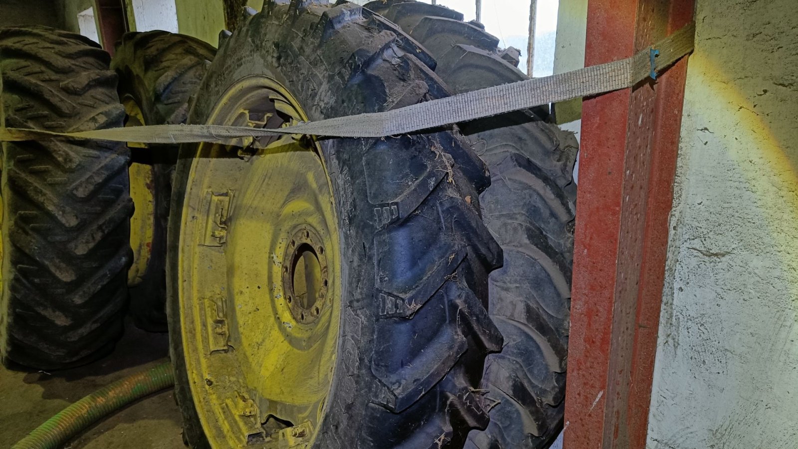 Pflegerad des Typs Sonstige Sprøjte hjul. Front 9.5 R 32, bag 300/95 R46, Gebrauchtmaschine in Egtved (Bild 1)