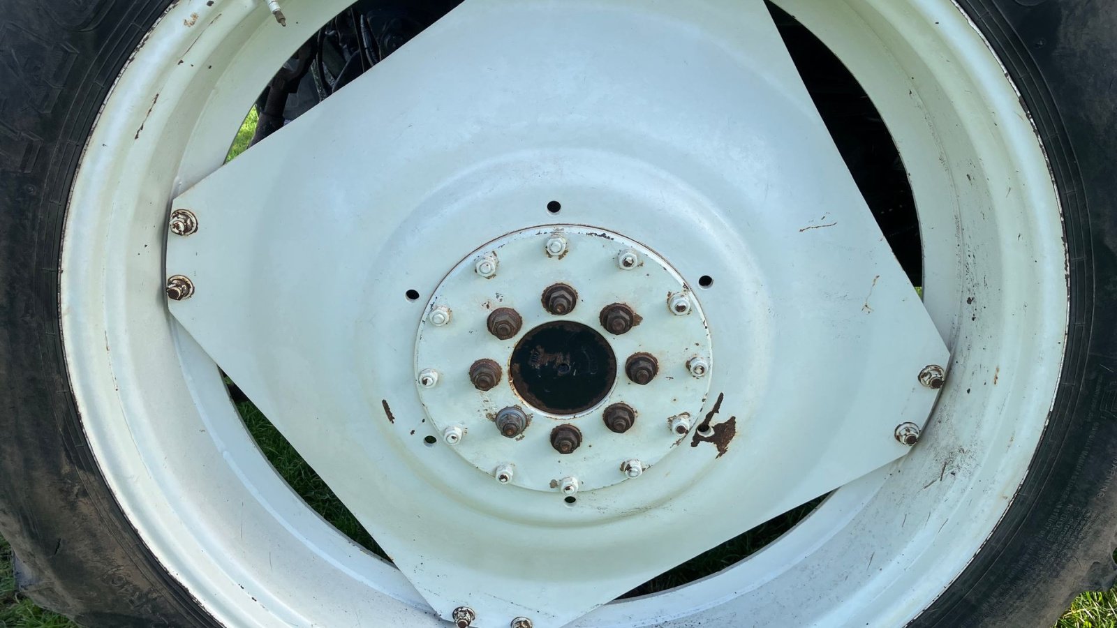 Pflegerad des Typs Taurus 270/95R32 - 300/95R46, Gebrauchtmaschine in Roskilde (Bild 2)