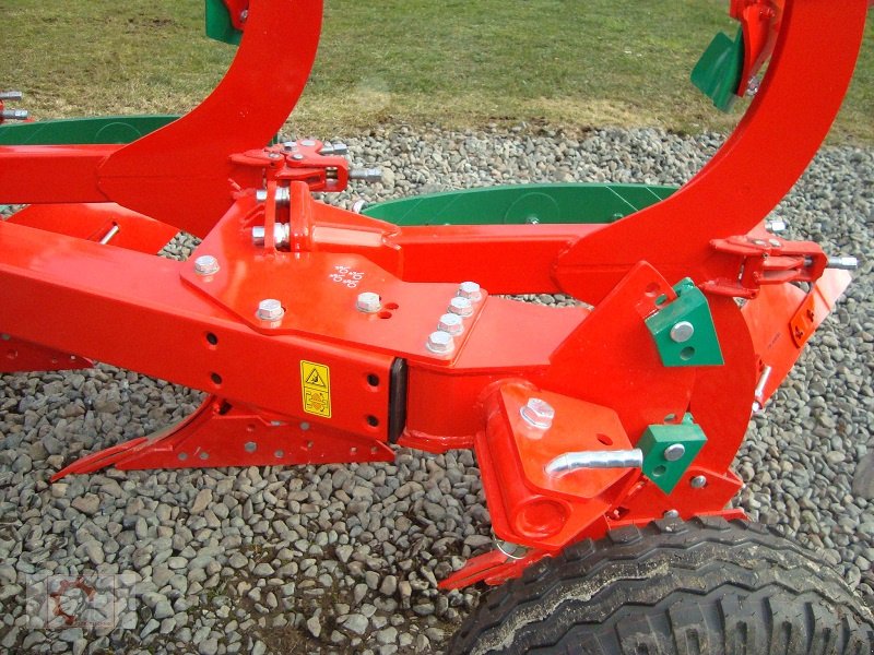 Pflug typu Agro-Masz PO 4 Blattfeder Steinsicherung, Neumaschine v Tiefenbach (Obrázek 4)