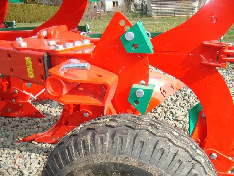 Pflug typu Agro-Masz PO 4 Blattfeder Steinsicherung, Neumaschine v Tiefenbach (Obrázek 12)