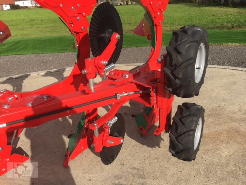 Pflug del tipo Agro-Masz POH 4 Hydraulische Steinsicherung XL Körper Doppelrad, Neumaschine In Tiefenbach (Immagine 5)