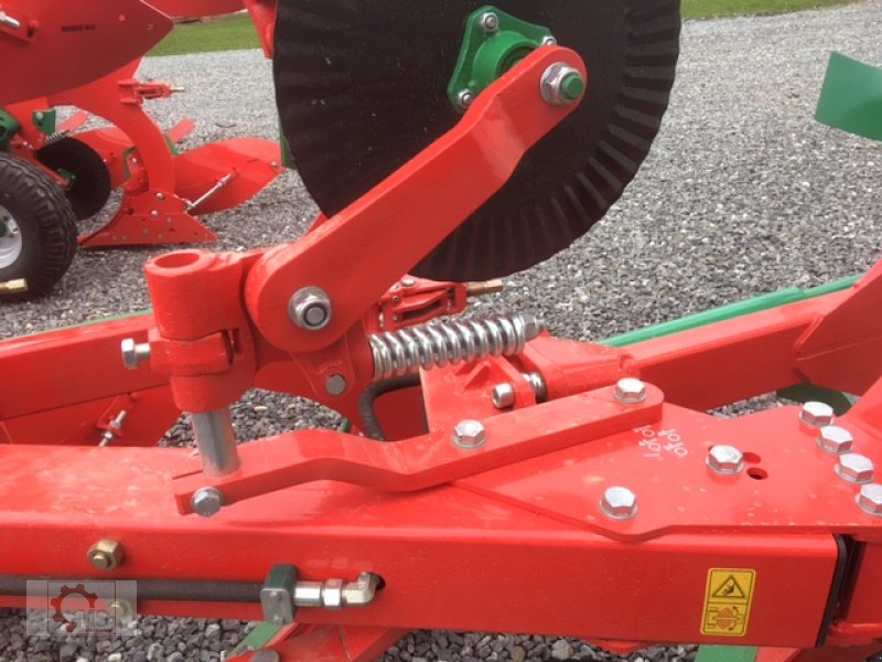 Pflug van het type Agro-Masz POH 4 hydraulische Steinsicherung, Neumaschine in Tiefenbach (Foto 2)