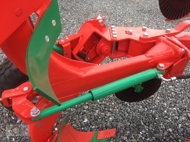 Pflug van het type Agro-Masz POH 4 hydraulische Steinsicherung, Neumaschine in Tiefenbach (Foto 8)