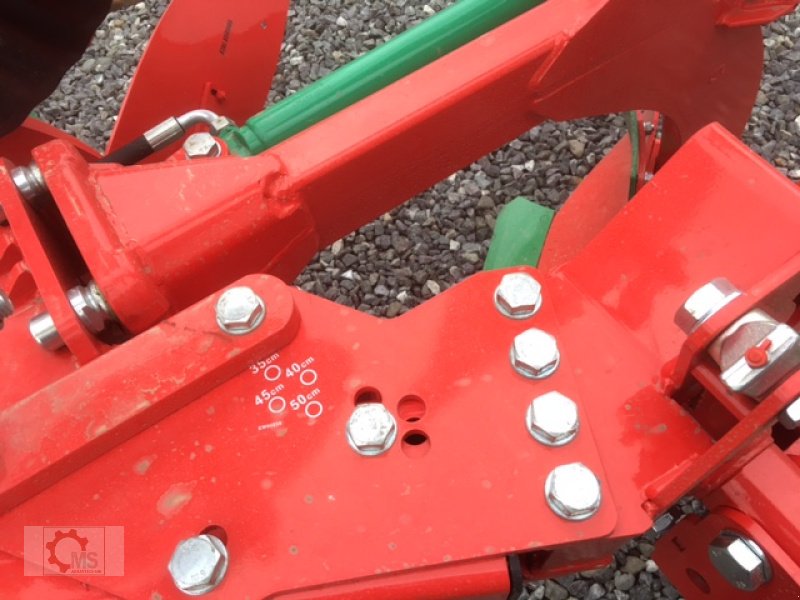 Pflug van het type Agro-Masz POH 4 hydraulische Steinsicherung, Neumaschine in Tiefenbach (Foto 9)