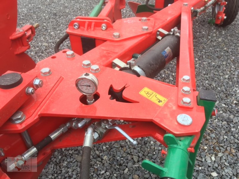 Pflug des Typs Agro-Masz POH 5 hydraulische Steinsicherung, Neumaschine in Tiefenbach (Bild 3)