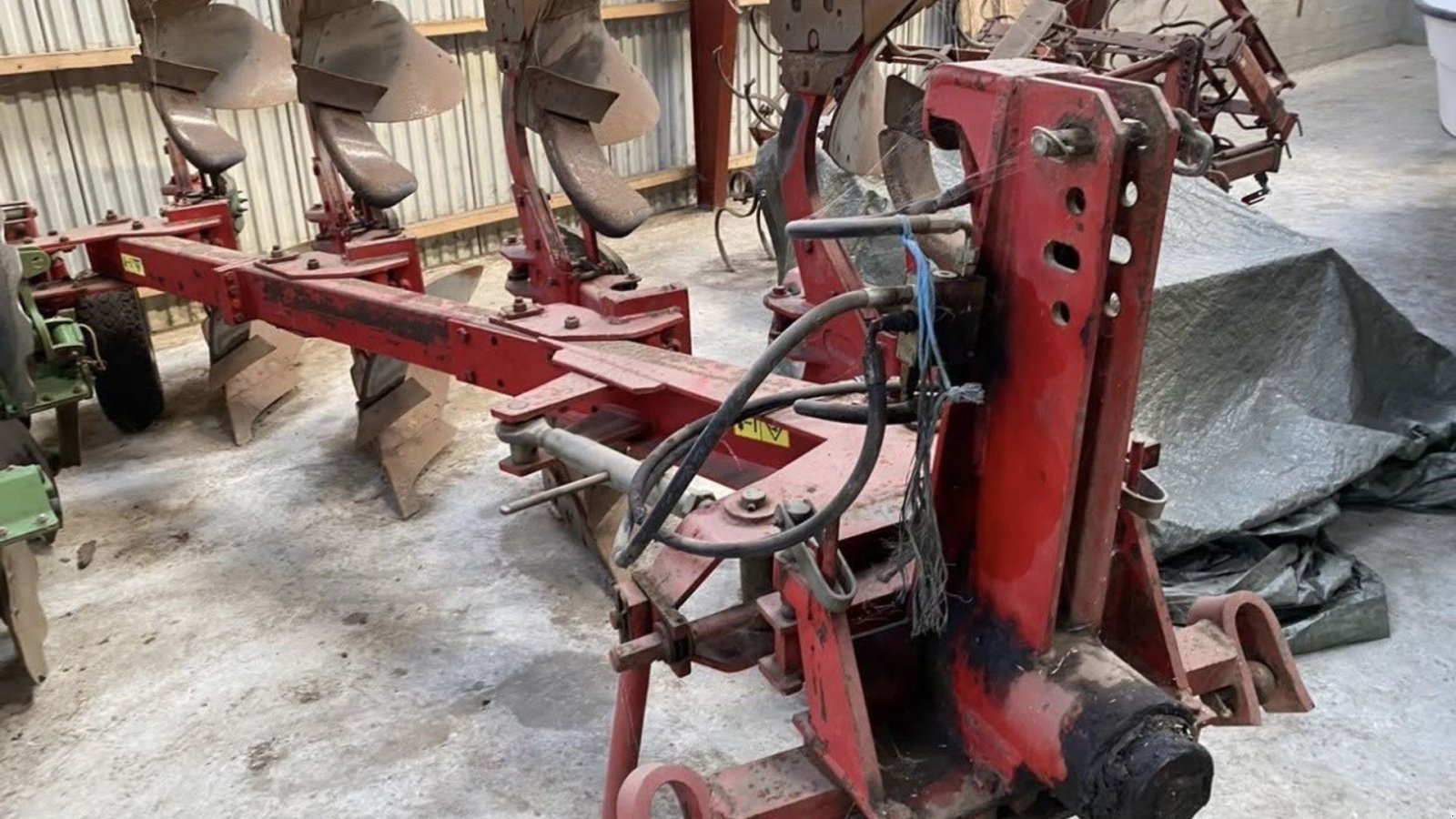 Pflug del tipo Agro 4 furet. Velholdt., Gebrauchtmaschine en øster ulslev (Imagen 1)