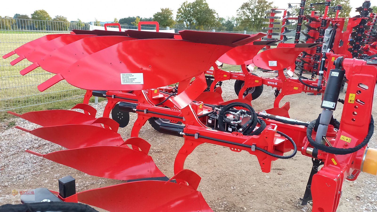 Pflug des Typs Akpil KM 180 HP 4+, Neumaschine in Neumarkt (Bild 2)