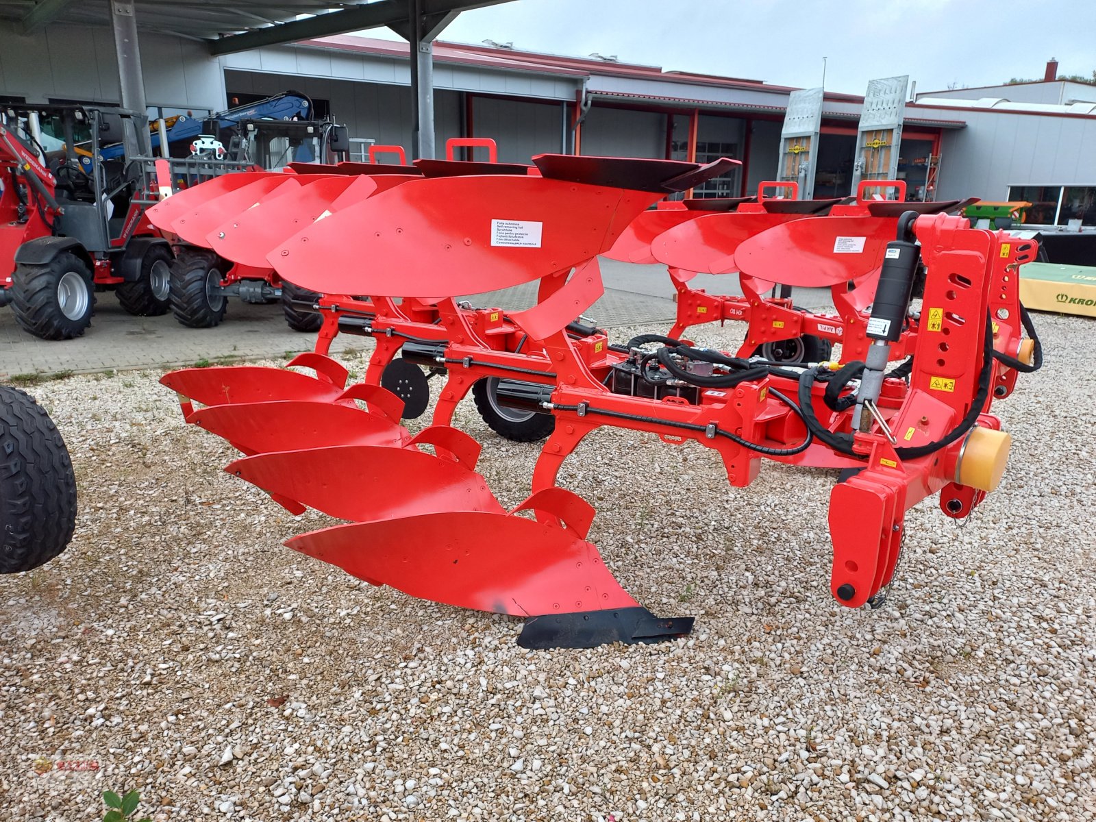 Pflug des Typs Akpil KM 180 HP 4+, Neumaschine in Neumarkt (Bild 1)