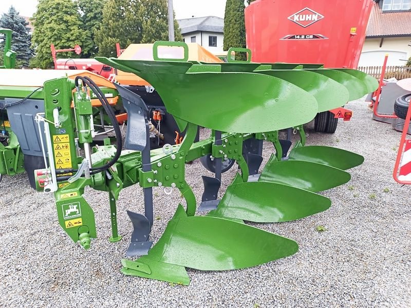 Pflug des Typs Amazone CAYROS M4-950 Volldrehpflug 4-scharig, Neumaschine in St. Marienkirchen (Bild 1)