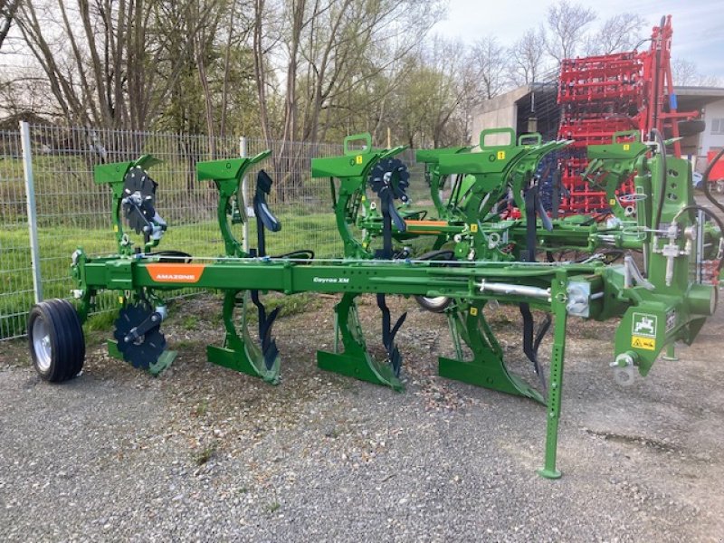 Pflug des Typs Amazone CAYROS XM 950 S 4-Schar, Neumaschine in Hofgeismar (Bild 1)