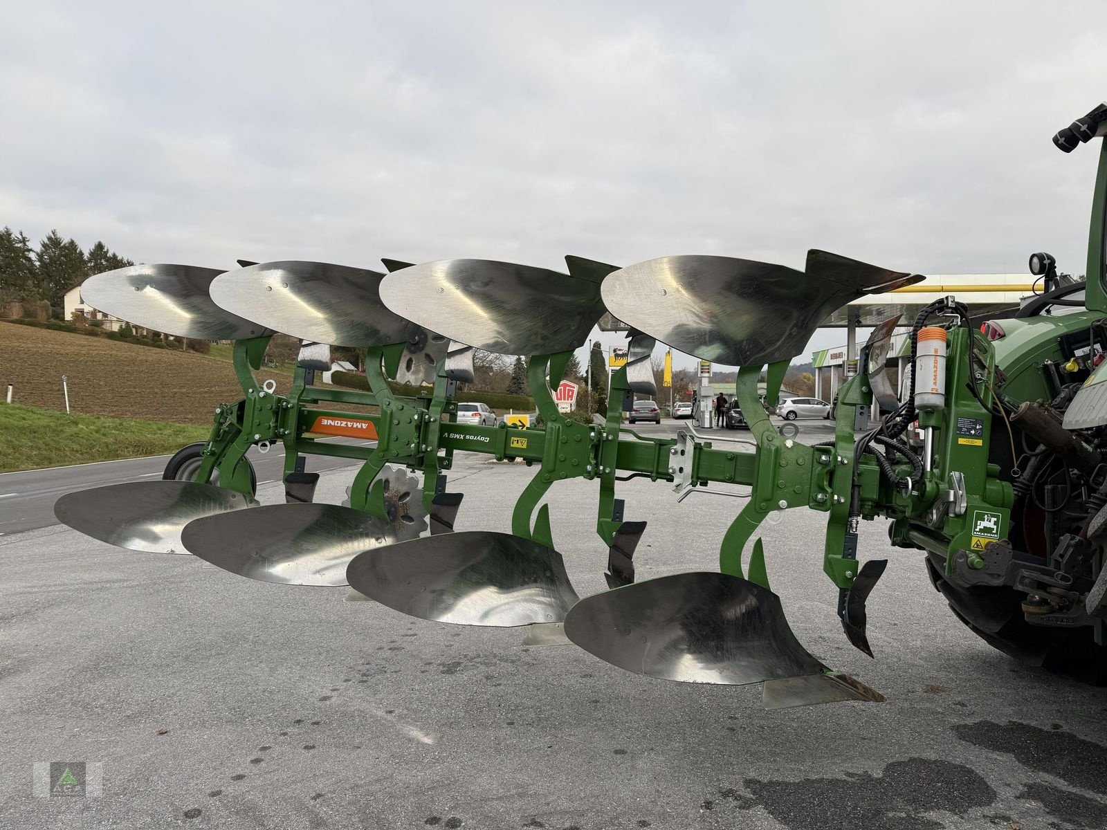 Pflug typu Amazone CAYROS XMS 1050 V  4-SCHAR, Vorführmaschine v Markt Hartmannsdorf (Obrázok 1)