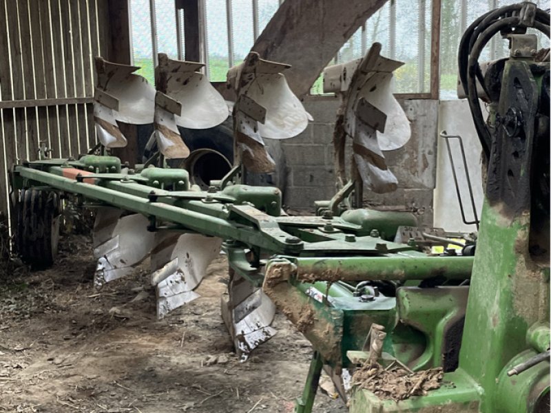 Pflug от тип Amazone Cayros XMS, Gebrauchtmaschine в LA ROCHE JAUDY