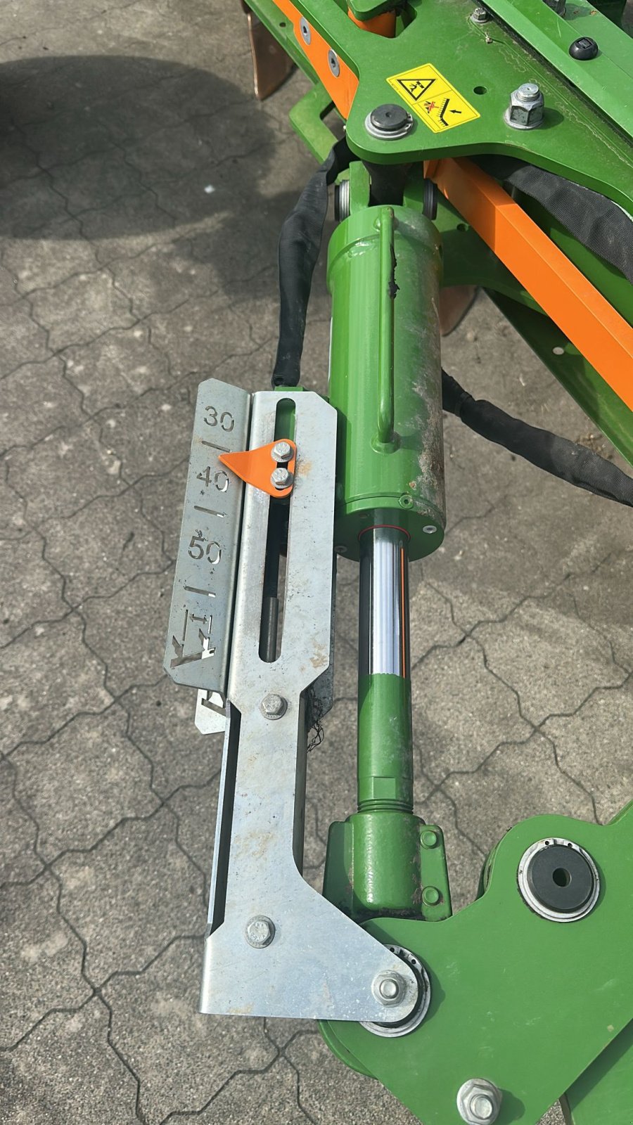 Pflug van het type Amazone Teres 300 V 5+0 100, Gebrauchtmaschine in Husum (Foto 5)