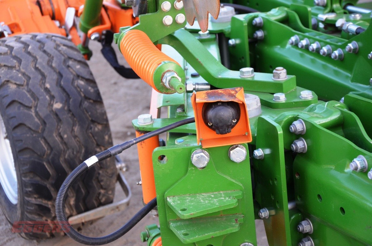 Pflug des Typs Amazone Teres 300 V 5+0 100, Neumaschine in Suhlendorf (Bild 16)